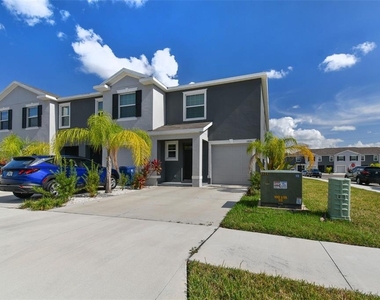 2880 Evergreen Elm Pass - Photo Thumbnail 2