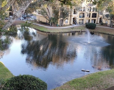 5620 Pinnacle Heights Circle - Photo Thumbnail 3