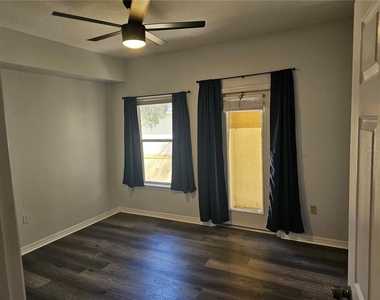 5620 Pinnacle Heights Circle - Photo Thumbnail 8