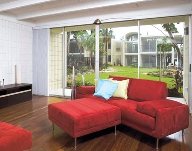 500 S Himes Avenue - Photo Thumbnail 4