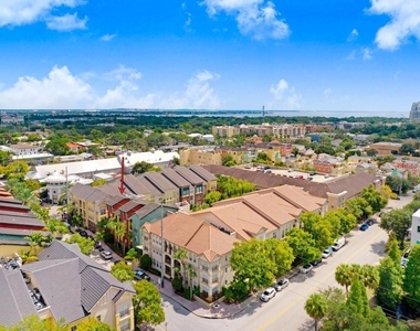 2440 W Horatio Street - Photo Thumbnail 33