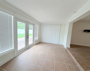 1827 Oklahoma Avenue Ne - Photo Thumbnail 8