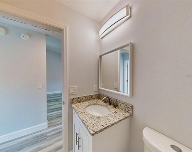 13163 Sw 106th Place - Photo Thumbnail 11