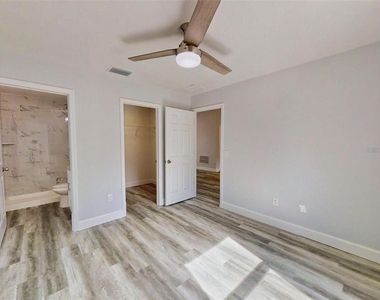 13163 Sw 106th Place - Photo Thumbnail 8