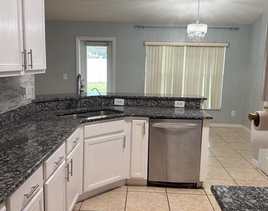 3116 Keystone Pointe Court - Photo Thumbnail 13