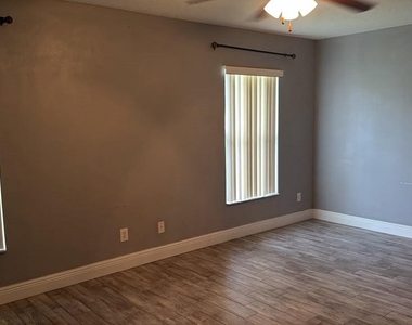 3116 Keystone Pointe Court - Photo Thumbnail 17