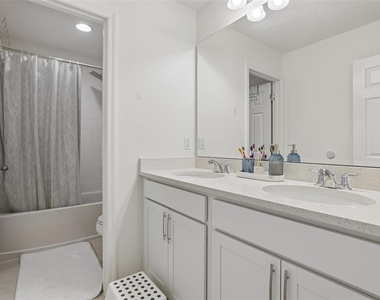 1581 Swan Swim Drive - Photo Thumbnail 27