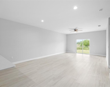 10026 Cocoa Beach Street - Photo Thumbnail 9