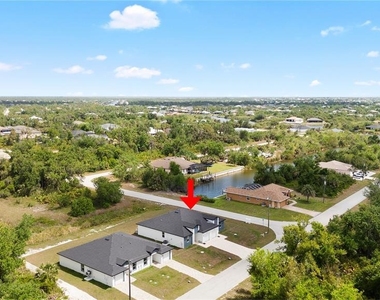 10026 Cocoa Beach Street - Photo Thumbnail 20