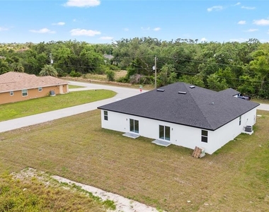 10026 Cocoa Beach Street - Photo Thumbnail 23