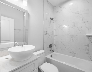 10026 Cocoa Beach Street - Photo Thumbnail 17