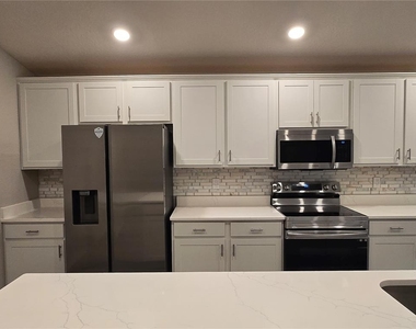1352 Mountain Flower Lane - Photo Thumbnail 7
