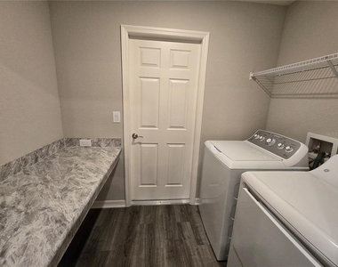 1352 Mountain Flower Lane - Photo Thumbnail 32