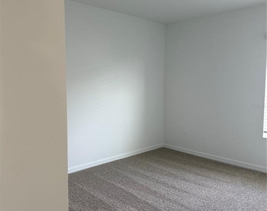1723 Grandiose Drive - Photo Thumbnail 8