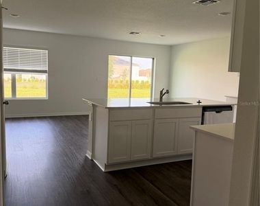 1723 Grandiose Drive - Photo Thumbnail 4