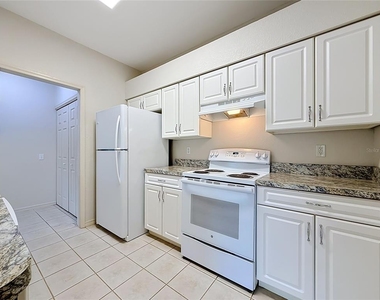 704 Eagle Pond Drive - Photo Thumbnail 10