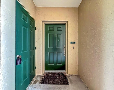 704 Eagle Pond Drive - Photo Thumbnail 3