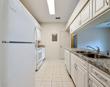 704 Eagle Pond Drive - Photo Thumbnail 7