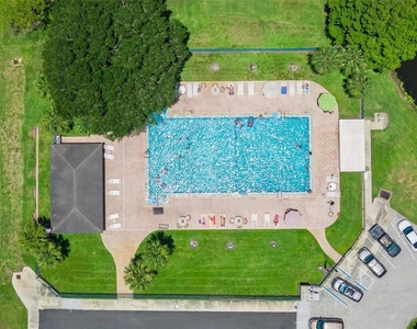 704 Eagle Pond Drive - Photo Thumbnail 40
