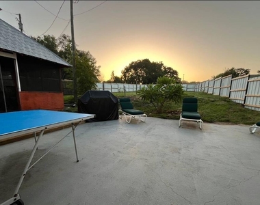 1515 Lake Eva Circle - Photo Thumbnail 27