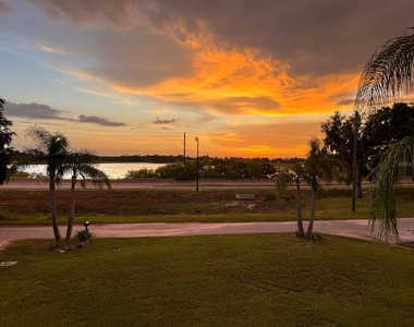 1515 Lake Eva Circle - Photo Thumbnail 4