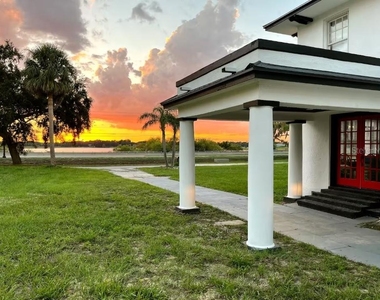 1515 Lake Eva Circle - Photo Thumbnail 3