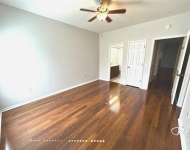 903 Eagle Pond Drive - Photo Thumbnail 15