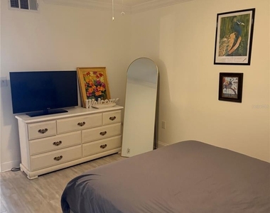 550 Orange Drive - Photo Thumbnail 9