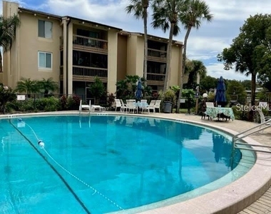 550 Orange Drive - Photo Thumbnail 10