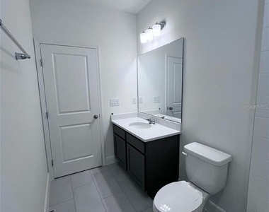 2189 Sunshine Peak Drive - Photo Thumbnail 18