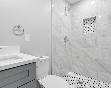4823 Kathy Jo Terrace - Photo Thumbnail 17