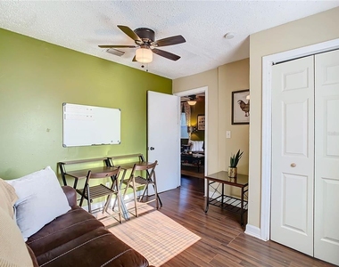 2904 Sanchez Street - Photo Thumbnail 8