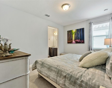 8719 Crescendo Avenue - Photo Thumbnail 21