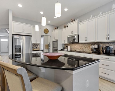 8719 Crescendo Avenue - Photo Thumbnail 9
