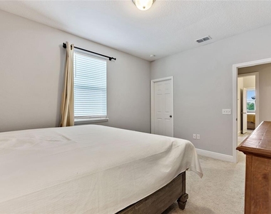 8719 Crescendo Avenue - Photo Thumbnail 35