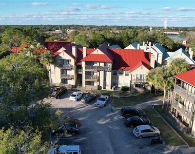 232 Afton Square - Photo Thumbnail 14