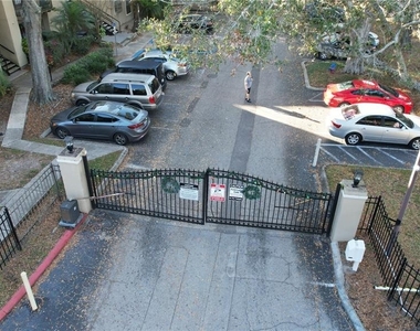 232 Afton Square - Photo Thumbnail 27