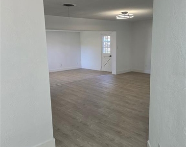 640 Westward Circle - Photo Thumbnail 3