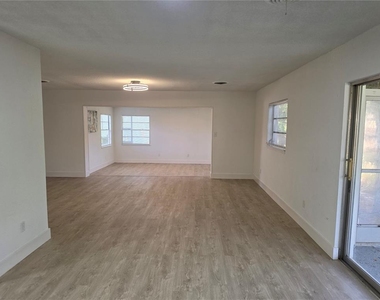 640 Westward Circle - Photo Thumbnail 10