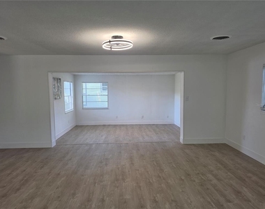 640 Westward Circle - Photo Thumbnail 6