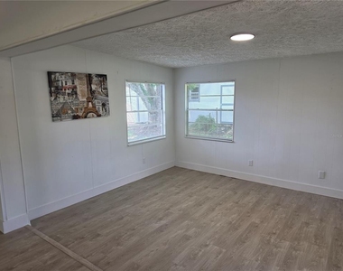 640 Westward Circle - Photo Thumbnail 8