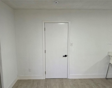 640 Westward Circle - Photo Thumbnail 39