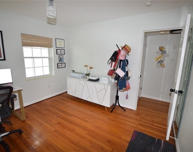 924 Boardman Street - Photo Thumbnail 38