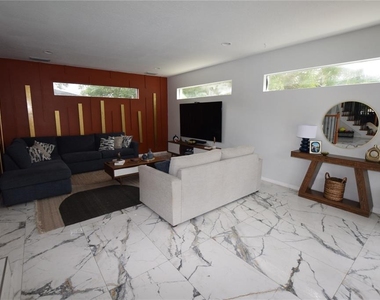 924 Boardman Street - Photo Thumbnail 16