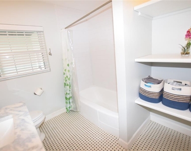 924 Boardman Street - Photo Thumbnail 52