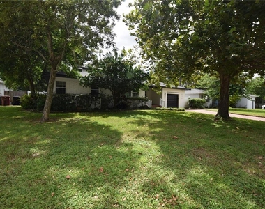 924 Boardman Street - Photo Thumbnail 2