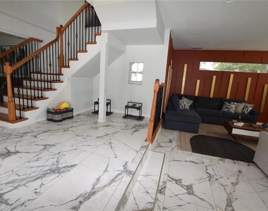 924 Boardman Street - Photo Thumbnail 20