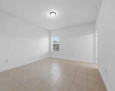 304 Begonia Court - Photo Thumbnail 24