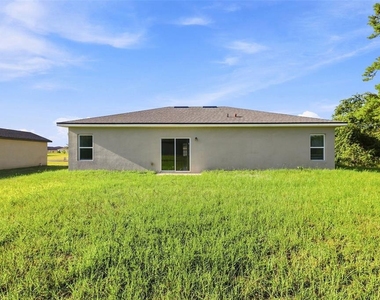 304 Begonia Court - Photo Thumbnail 31