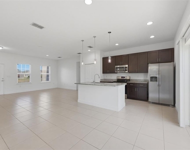 304 Begonia Court - Photo Thumbnail 7